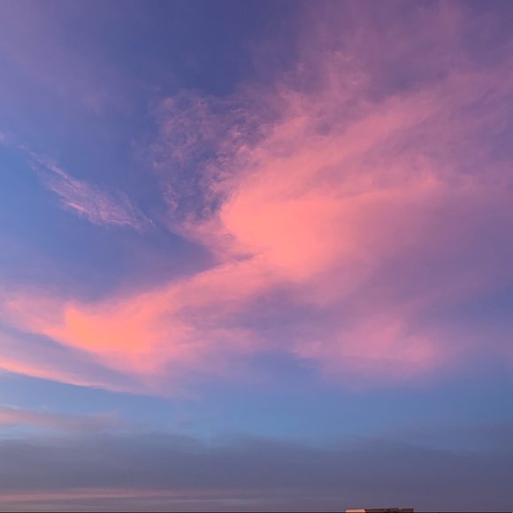 Meet Robert. Artist. Writer. Nurse. Graphics Designer. Love Philosophy & Travel. - Picture 5 of 16